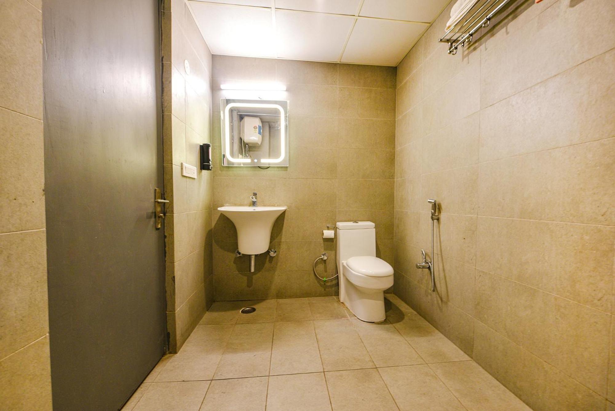 Fabhotel Old Meple Leaf Ґурґаон Екстер'єр фото